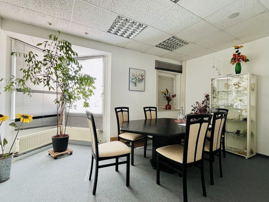 Besprechungsraum B�rofl�che Gro�-Zimmern