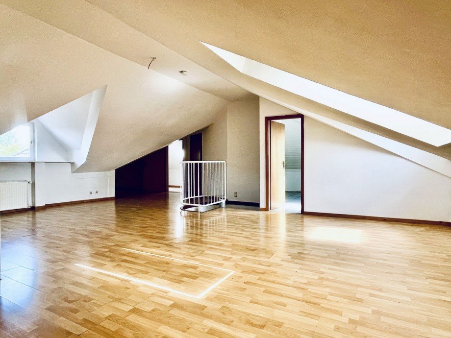 Wohnzimmer Dachgeschosswohnung Gro�-Zimmern