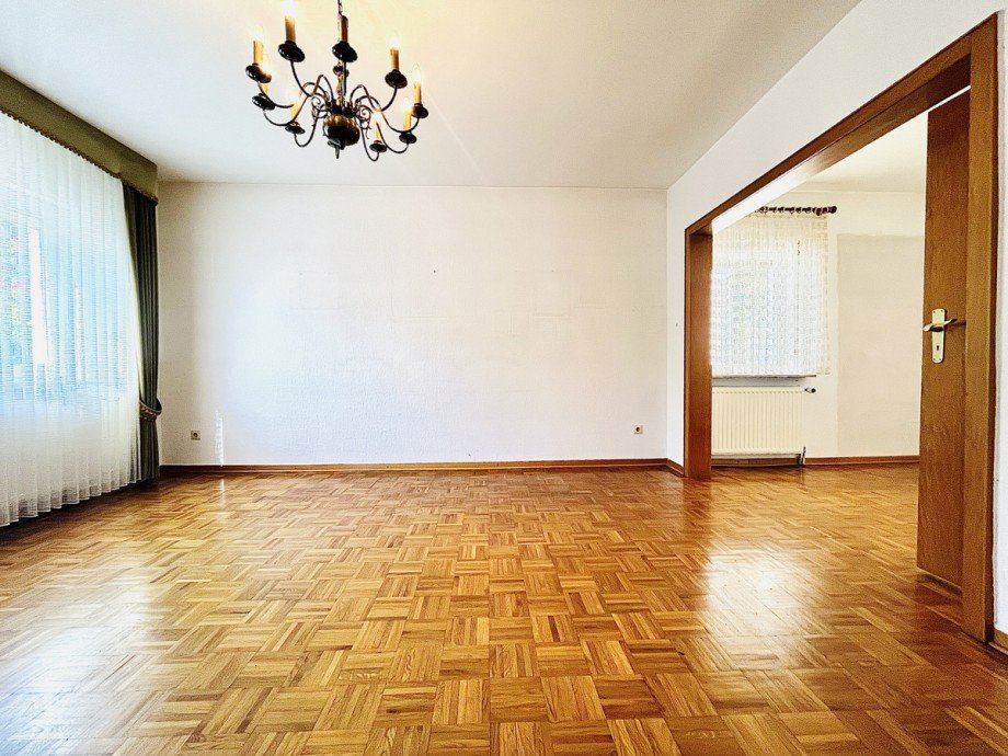 Wohnzimmer OG Einfamilienhaus Ro�dorf