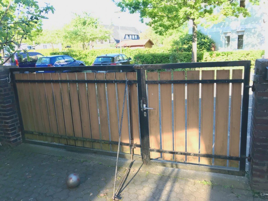 Hofeinfahrt Mehrfamilienhaus Gro�-Zimmern