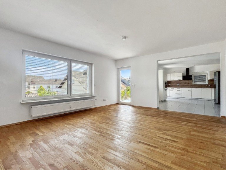 Wohn-/Esszimmer Gro�-Zimmern - Deutschland Etagenwohnung Traumhafte 4-Zimmer-Wohnung in ruhiger Lage von Gro�-Zimmern ? hochwertig modernisiert