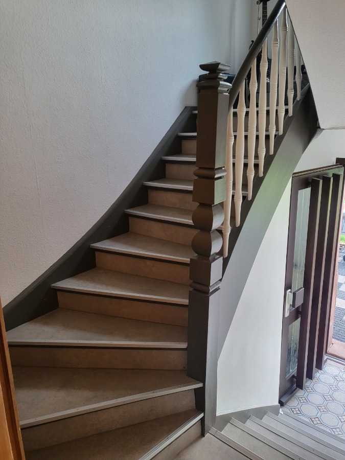 Treppenhaus Mehrfamilienhaus Gro�-Zimmern
