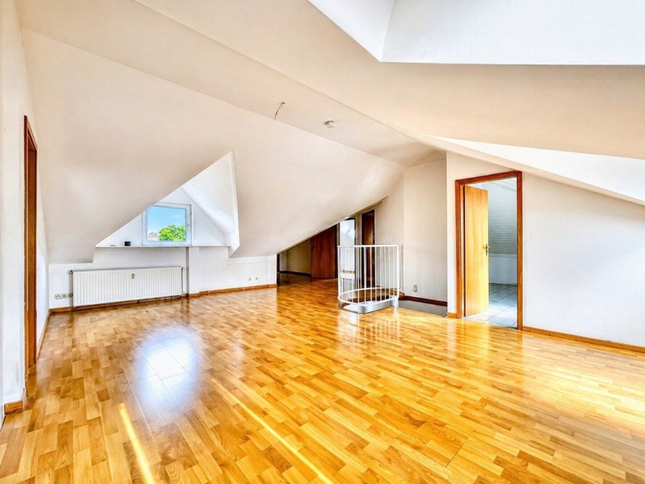 Wohnzimmer Dachgeschosswohnung Gro�-Zimmern