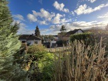 Ausblick Renovierungsbed�rftiges Ein- Zweifamilienhaus mit Fernblick in Ro�dorf