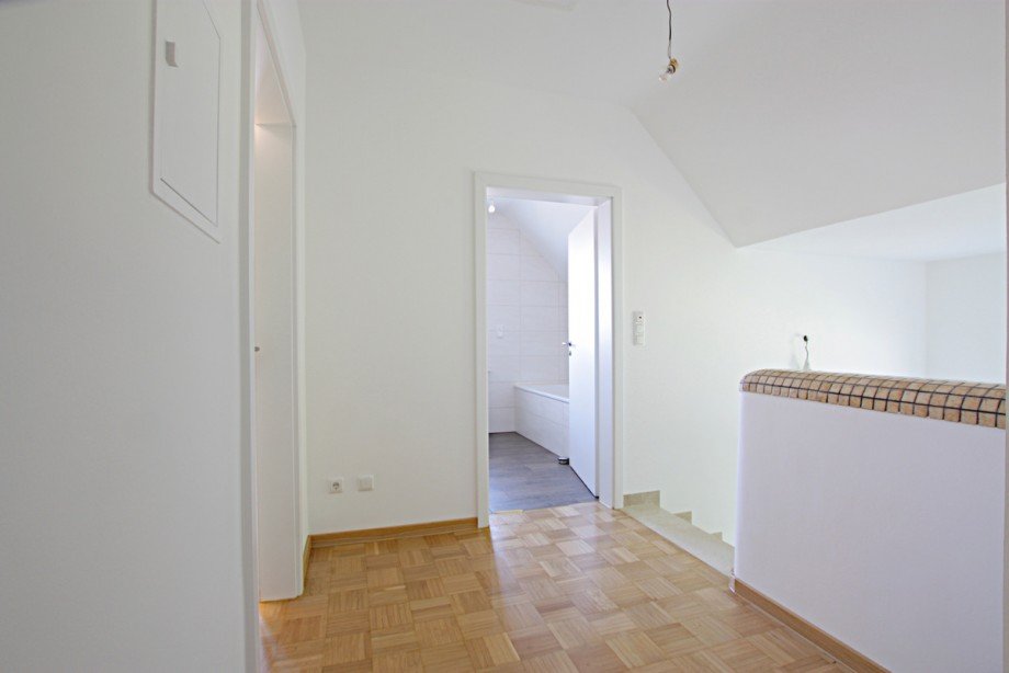 Flur OG Einfamilienhaus Reinheim