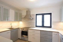 K�che **Gem�tlichkeit ist Trumpf: Erdgeschosswohnung in Feldrandlage mit Terrasse und Au�en- und Innenkamin**