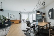 Wohnen/Essen Eigenes Haus. Maximale Freiheit. Kein Gartenaufwand.