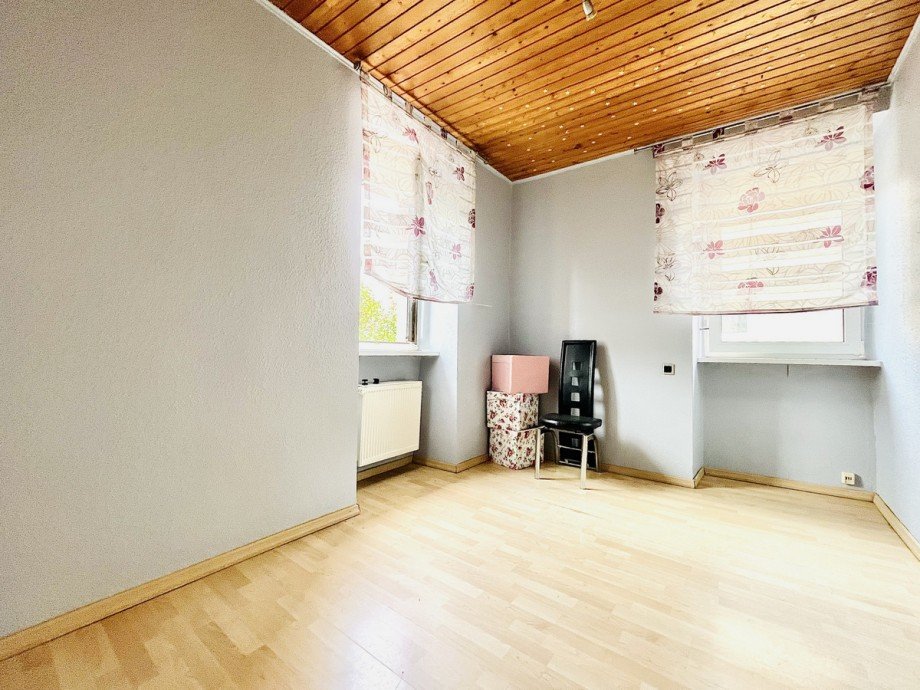 Zimmer EG Mehrfamilienhaus M�hlheim am Main