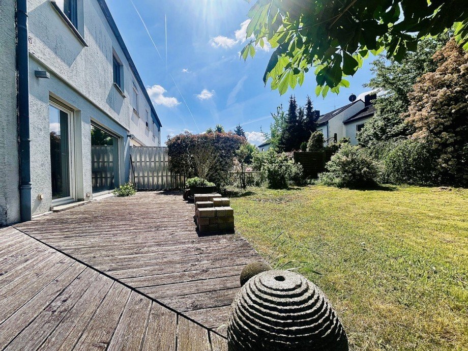 Terrasse und Garten Reihenendhaus Klein-Umstadt