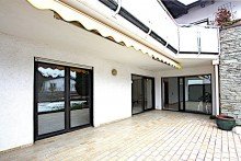 Terrasse **Gem�tlichkeit ist Trumpf: Erdgeschosswohnung in Feldrandlage mit Terrasse und Au�en- und Innenkamin**