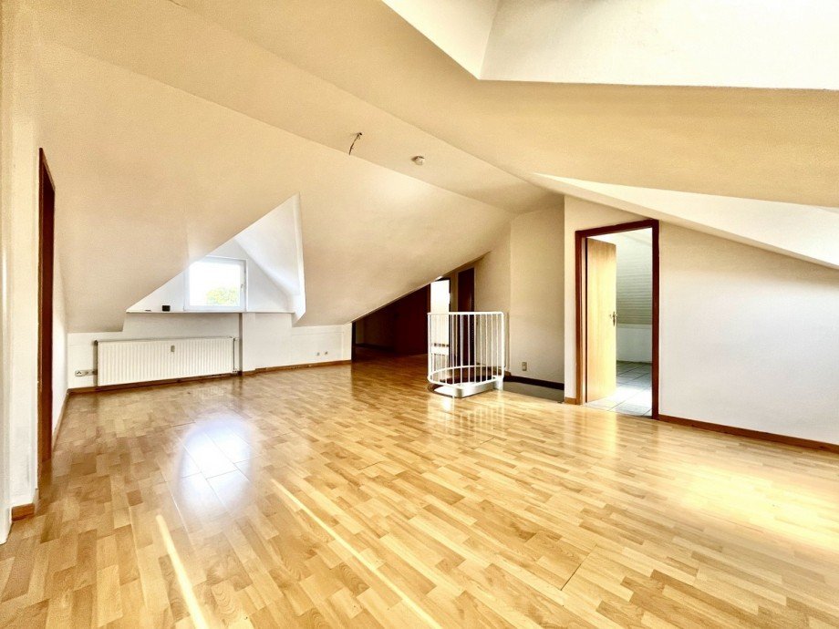 offenes Wohnen Dachgeschosswohnung Gro�-Zimmern