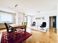 Bild (6b8acd6102ba0c800bb0e3f2cdf6e3eb): Charmante 4-Zimmer-Eigentumswohnung mit TG-Stellplatz in Gro�-Zimmern