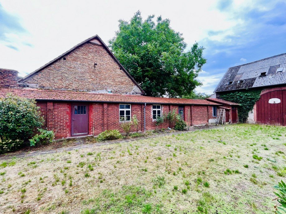Nebengeb�ude Mehrfamilienhaus M�hlheim am Main