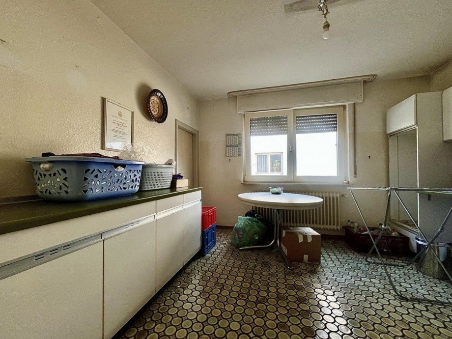 Arbeitsk�che ehemalige B�ckerei Mehrfamilienhaus Griesheim