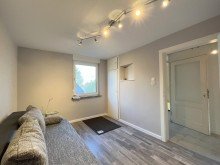 Zimmer DG Renovierungsbed�rftiges Ein- Zweifamilienhaus mit Fernblick in Ro�dorf