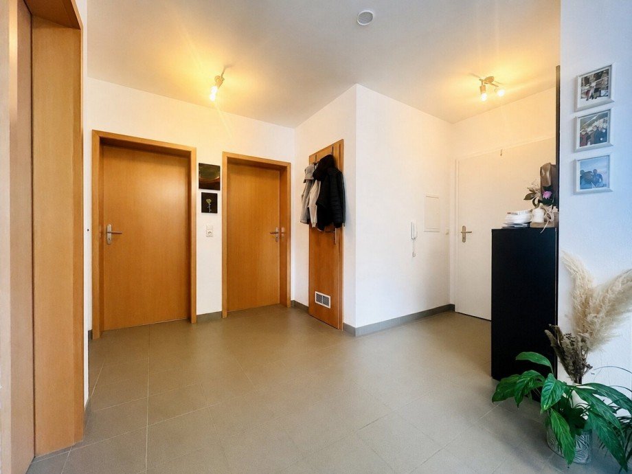 Flur/Eingang Wohnung Ro�dorf