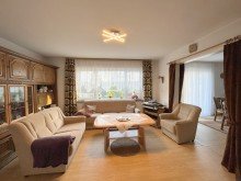 Wohnzimmer EG Renovierungsbed�rftiges Ein- Zweifamilienhaus mit Fernblick in Ro�dorf