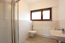 Duschbad Renovierte 3-Zimmer-Wohnung im Komponistenviertel