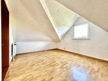 Schlafzimmer Ihr neues Zuhause unterm Dach - 3-Zimmer-Eigentumswohnung in zentraler Lage von Gro�-Zimmern