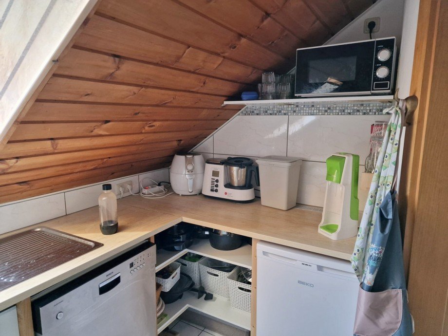 K�che2 Dachgeschosswohnung Gro�-Zimmern
