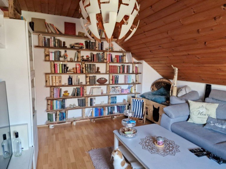 Wohnzimmer Gro�-Zimmern Dachgeschosswohnung Klein aber fein: 3-Zimmer-Dachgeschosswohnung in Gro�-Zimmern