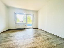 Schlafzimmer Dieburg: schicke 3-Zimmer-Wohnung mit Balkon und Tiefgaragenstellplatz