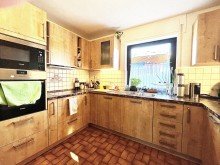 K�che EG **Freistehendes Einfamilienhaus mit Einliegerwohnung, Garage und Carport.**
