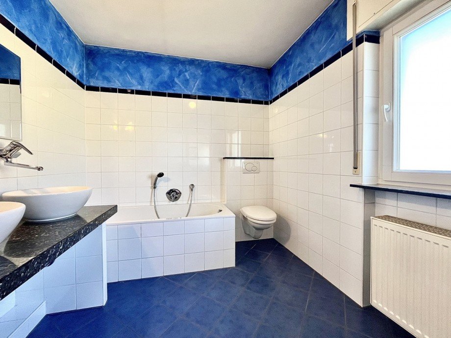 Bad mit Wanne im OG Einfamilienhaus Dieburg