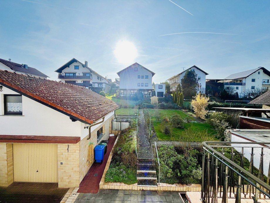 Blick in den Garten Zweifamilienhaus Brensbach/Wersau