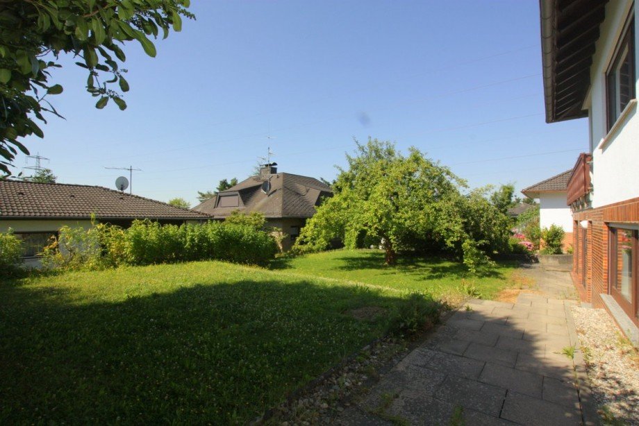 Blick in den Garten Einfamilienhaus Reinheim