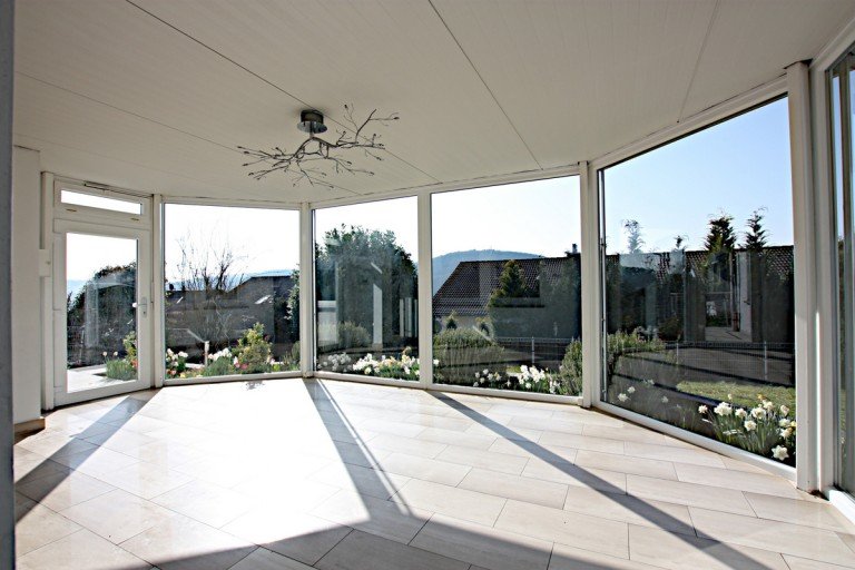 Wintergarten Breuberg Erdgeschosswohnung Extragro�e 2-Zimmer-Wohnung mit Wintergarten, Garten und Garage