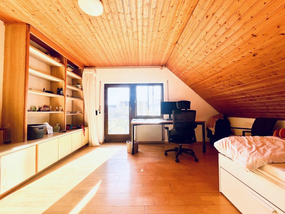 Wohn-/Schlafzimmer Dachgeschosswohnung Gro�-Zimmern