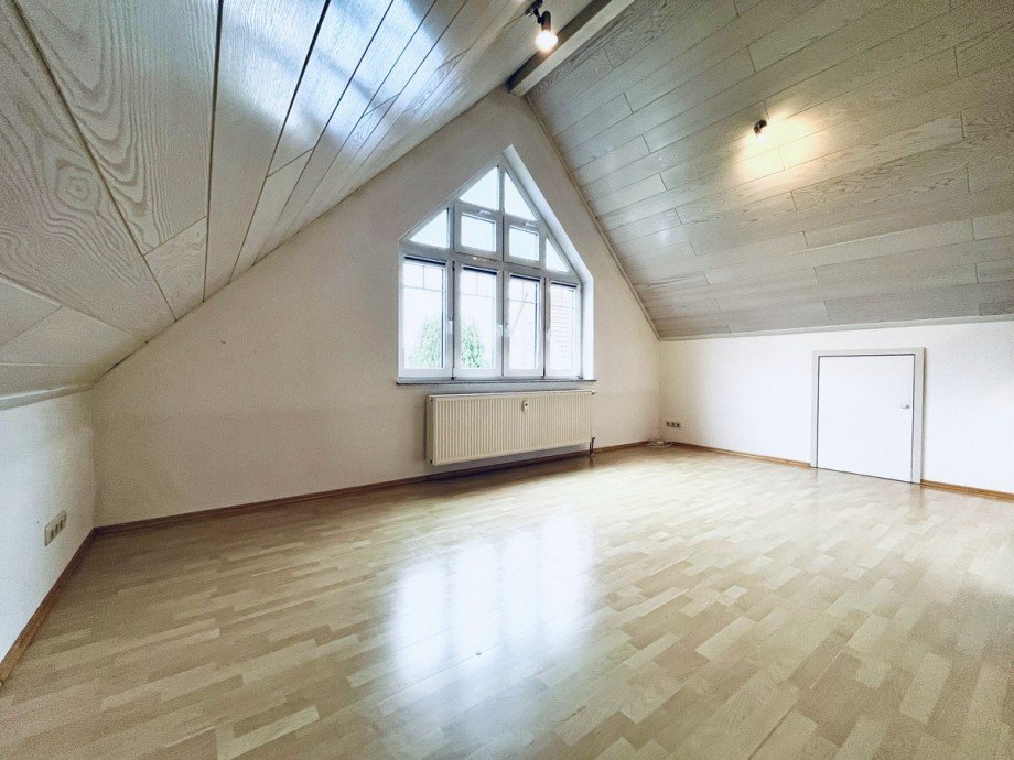 Schlafzimmer Dachgeschosswohnung Reinheim