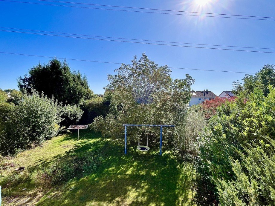 Ausblick in den Garten Einfamilienhaus Dieburg