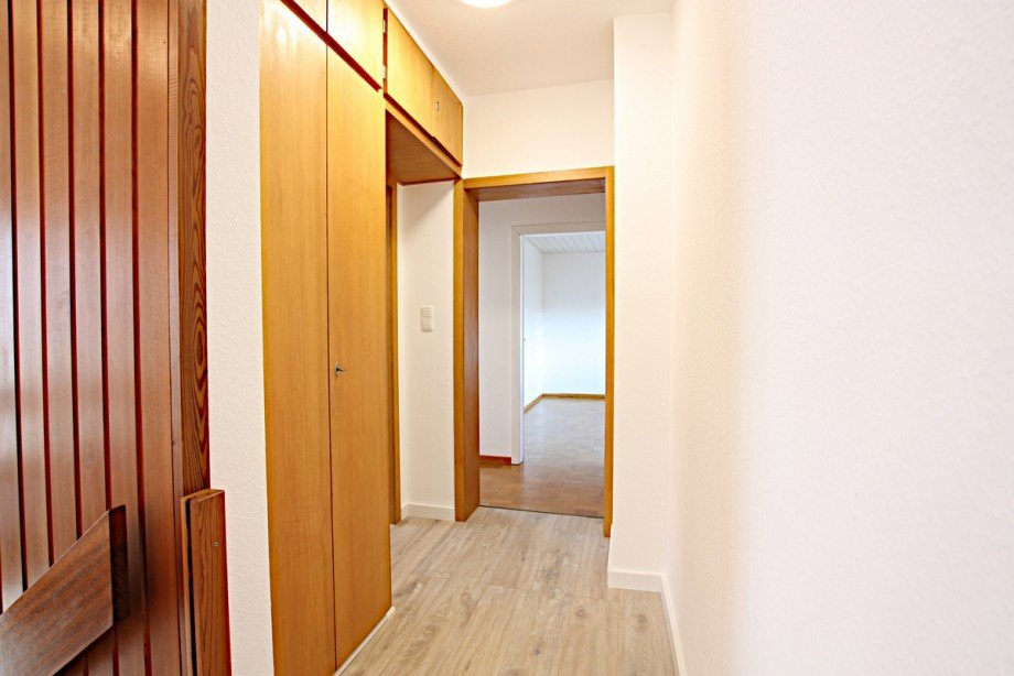 OG Flur Einfamilienhaus Klein-Zimmern