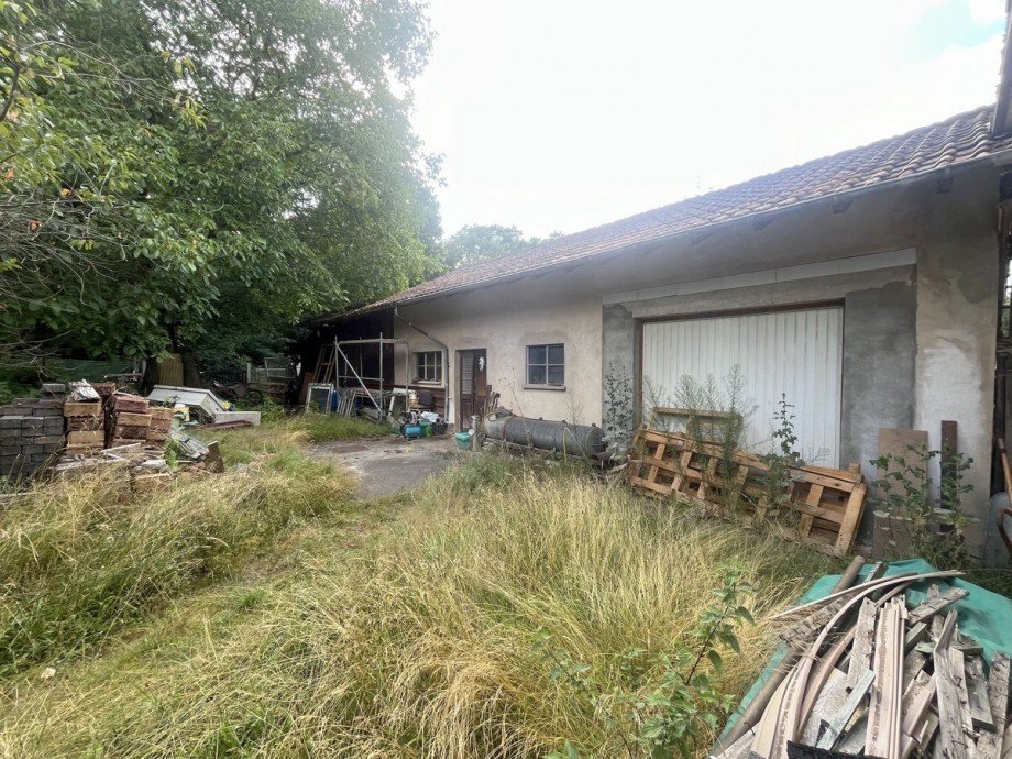 Garage/Nebengeb�ude Zweifamilienhaus Hasselroth-Neuenha�lau
