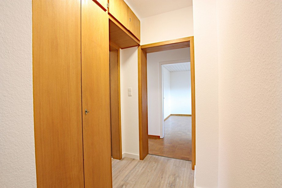 OG Flur Einfamilienhaus Klein-Zimmern