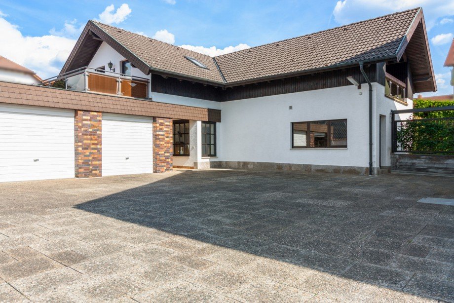 Ansicht Hofseite Einfamilienhaus Sulzbach
