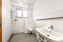 Duschbad Gro�z�gige EG-Wohnung mit Terrasse & Stellpl�tzen in ruhiger Lage von Steinen-H�singen