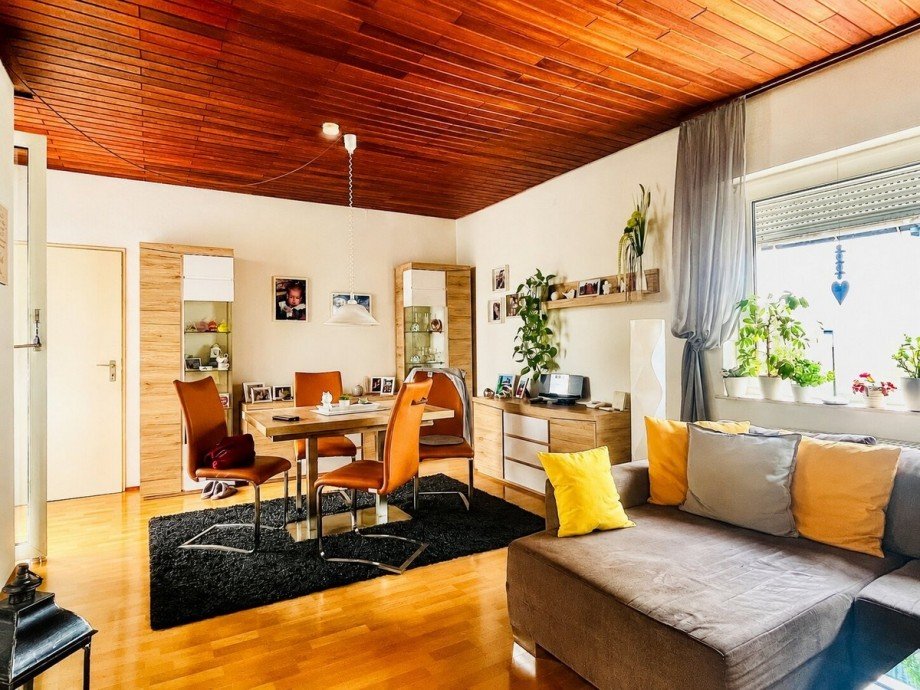 Wohnzimmer EG Mehrfamilienhaus Gro�-Umstadt