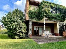 R�ckansicht Bauhaus-Einfamilienhaus mit 1.220 m� Grundst�ck ? viel Potenzial in Gro�-Zimmern