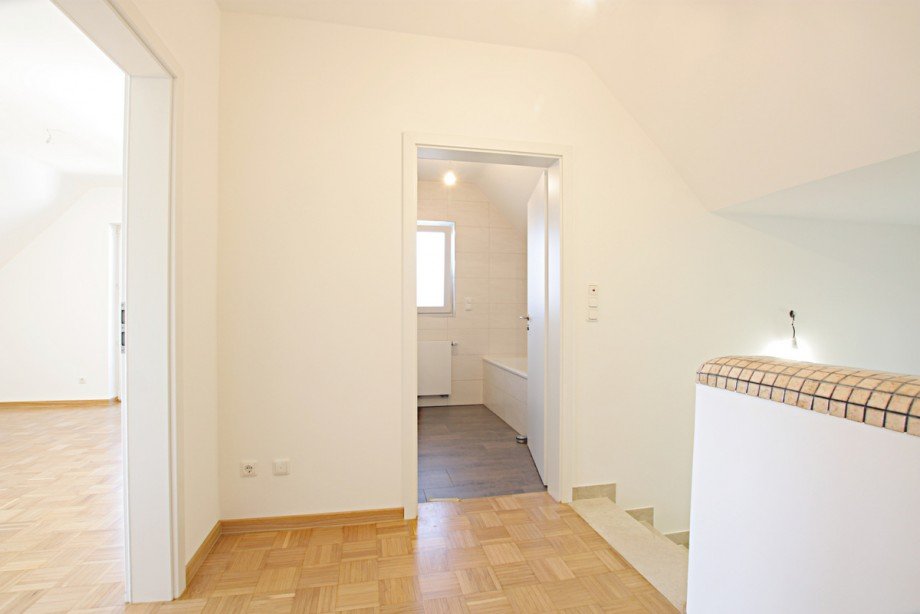 Flur OG Einfamilienhaus Reinheim
