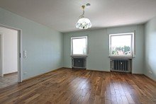 Schlafzimmer Extragro�e 2-Zimmer-Wohnung mit Wintergarten, Garten und Garage