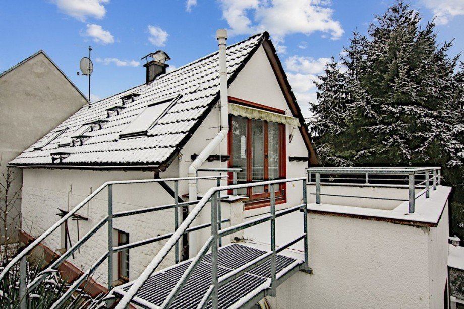R�ckseite/Dachterrase Einfamilienhaus Gro�-Zimmern