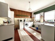 K�che Bauhaus-Einfamilienhaus mit 1.220 m� Grundst�ck ? viel Potenzial in Gro�-Zimmern