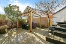 Terrasse Eigenes Haus. Maximale Freiheit. Kein Gartenaufwand.