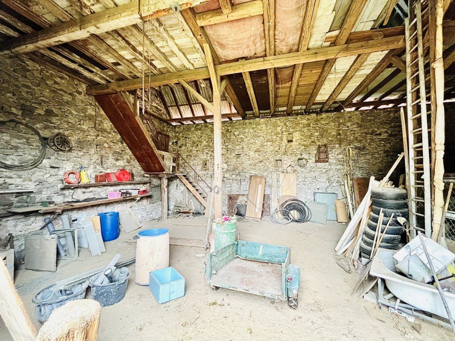 Scheune innen Mehrfamilienhaus M�hlheim am Main